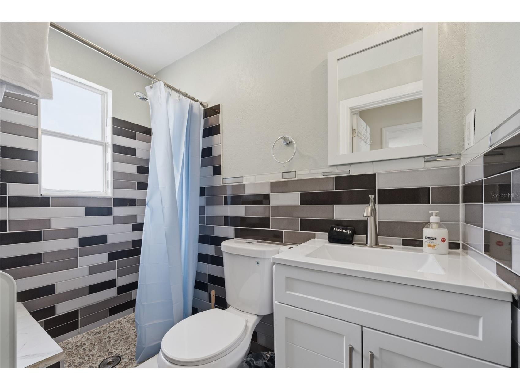602 Poinsettia Avenue Clearwater Beach FL 33767 TB8500547 image32