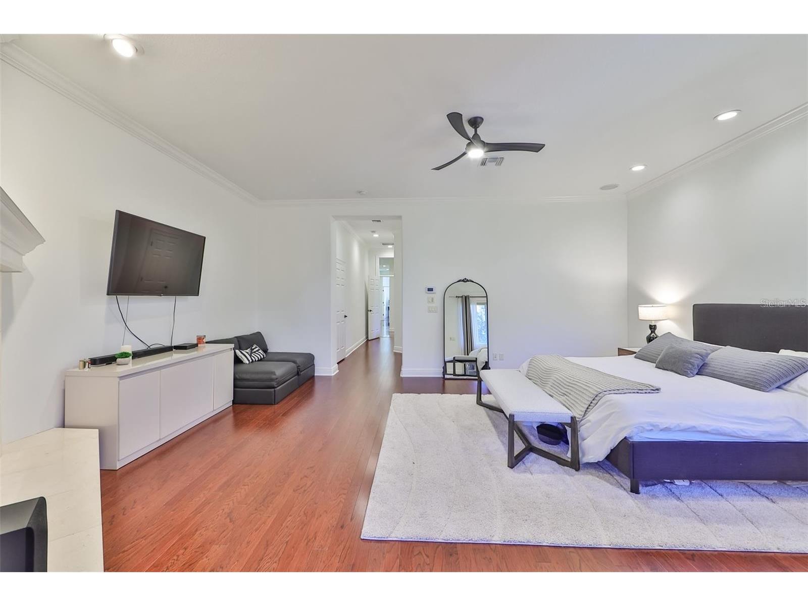 602 Saxony Boulevard Saint Petersburg FL 33716 TB8508486 image21