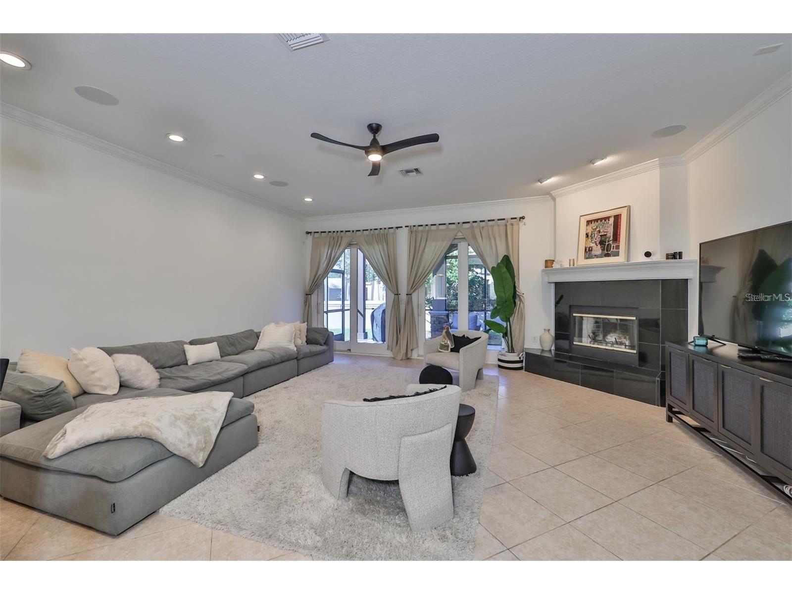 602 Saxony Boulevard Saint Petersburg FL 33716 TB8508486 image4