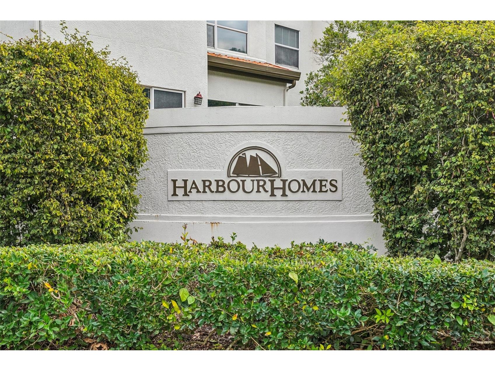 602 Seabreeze Court Tampa FL 33602 - POND TB8475254 image2
