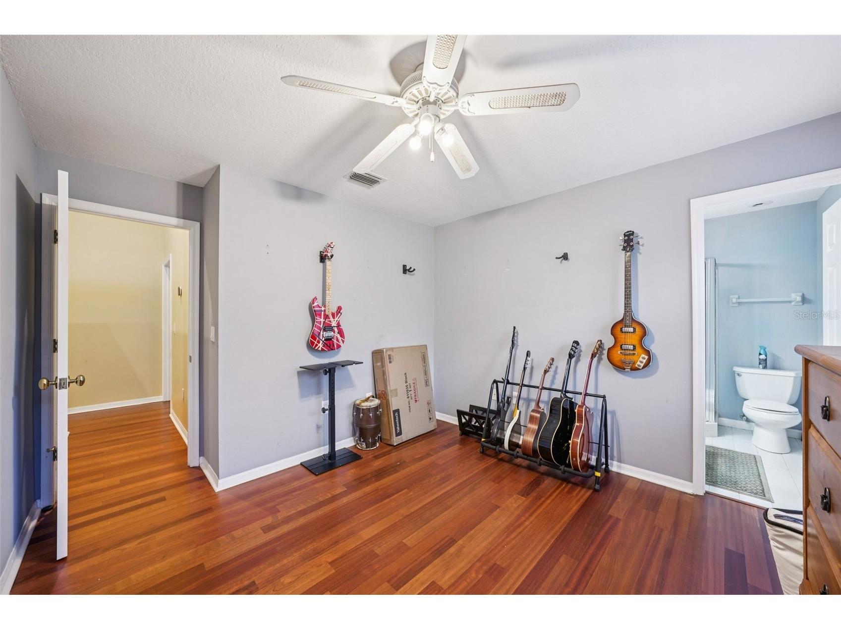 602 Seabreeze Court Tampa FL 33602 - POND TB8475254 image58