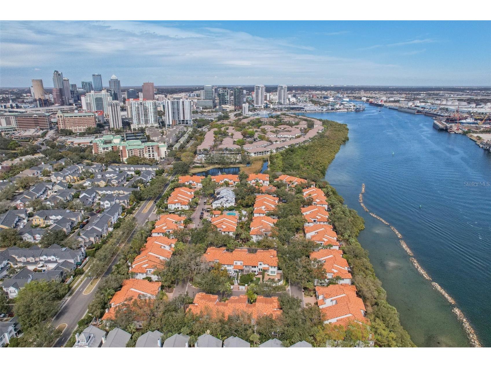 602 Seabreeze Court Tampa FL 33602 - POND TB8475254 image79