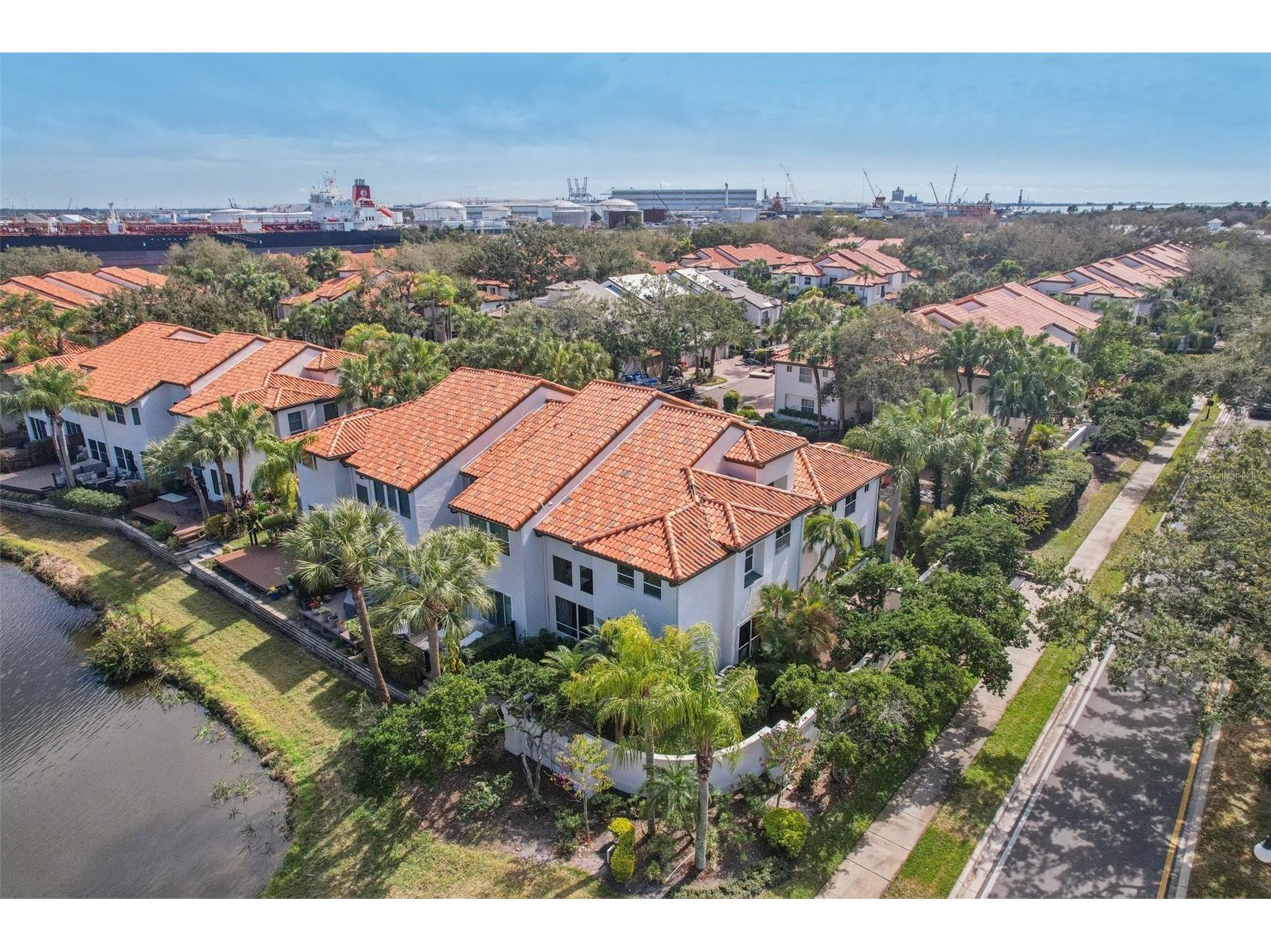 602 Seabreeze Court Tampa FL 33602 - POND TB8475254 image89