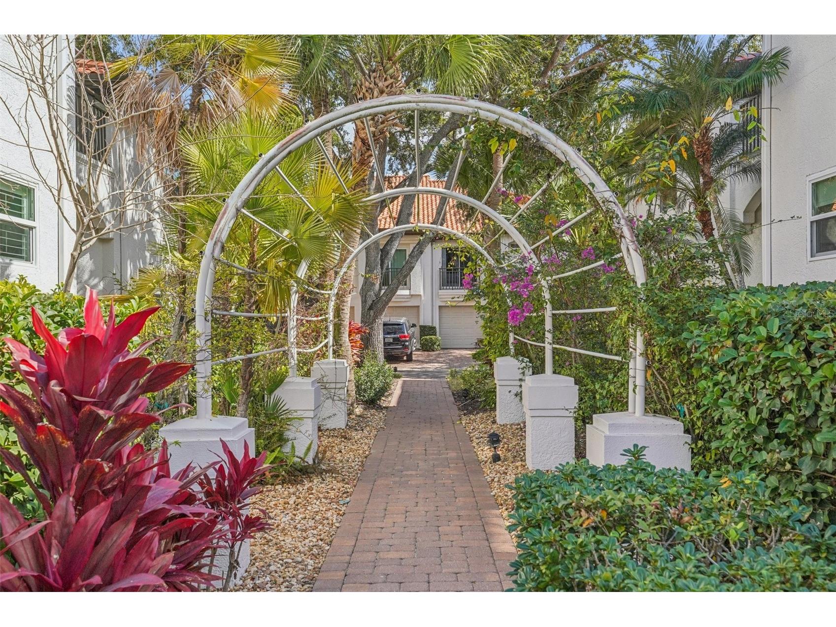 602 Seabreeze Court Tampa FL 33602 - POND TB8475254 image93