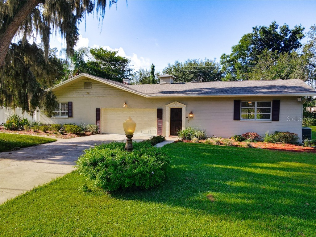 602 Sweetbriar Road Orlando FL 32806 O6109228 image1