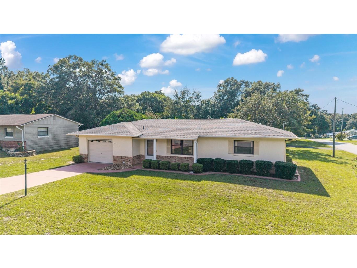 602 Third Avenue Lady Lake FL 32159 OM709886 image1