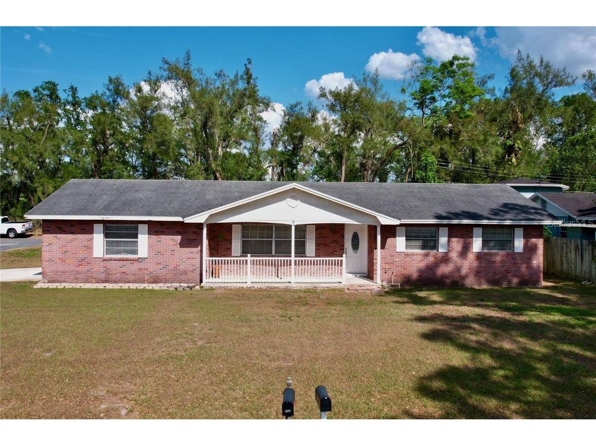 602 Travis Circle Lakeland FL 33813 L4936685 image1