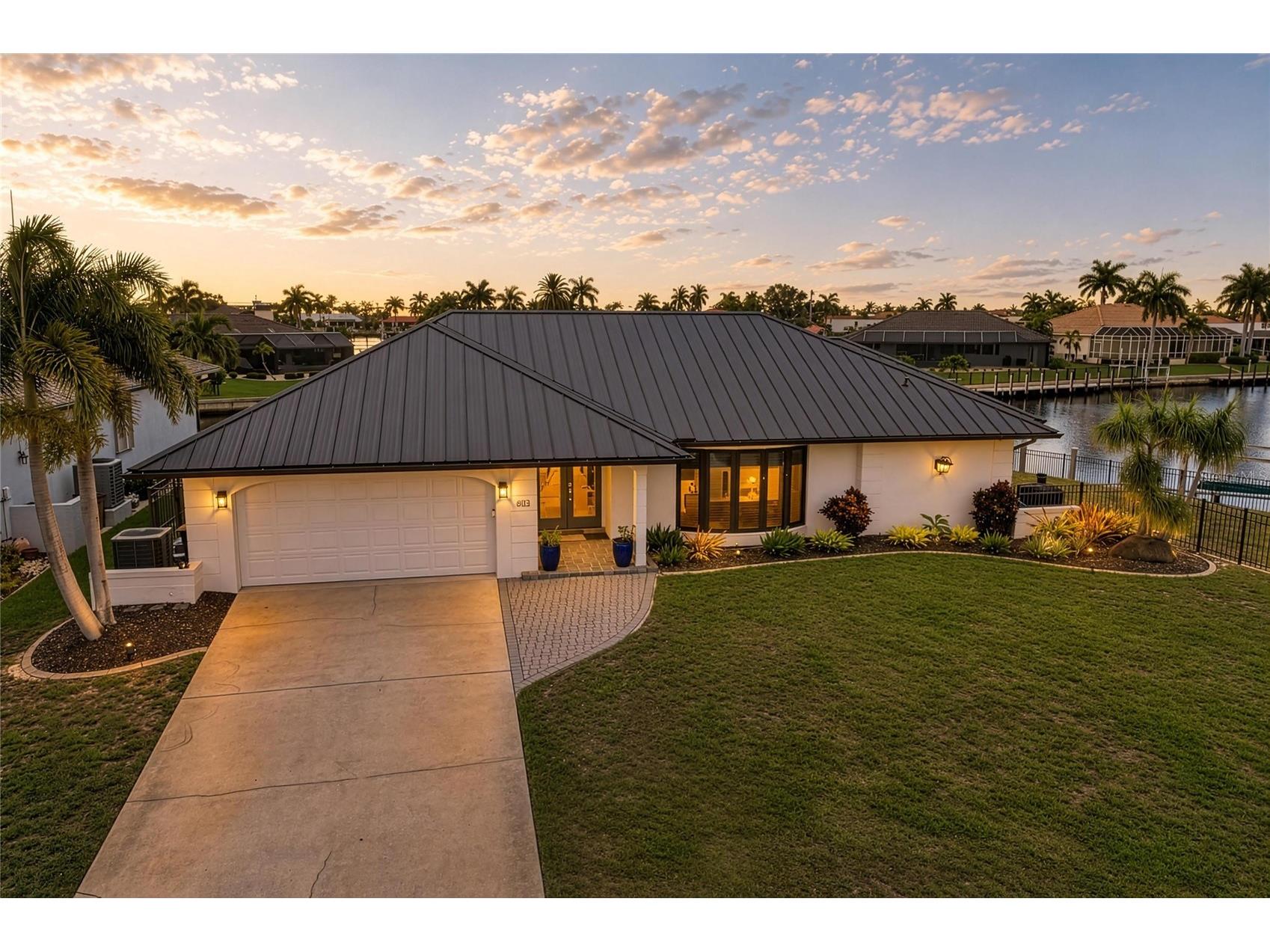 602 Via Tunis Punta Gorda FL 33950 C7528108 image2