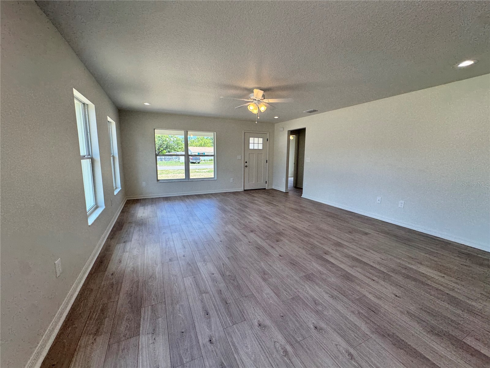 6020 12th Street Zephyrhills FL 33542 TB8519622 image34