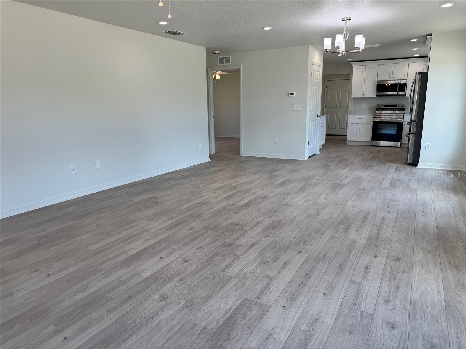 6020 12th Street Zephyrhills FL 33542 TB8519622 image35