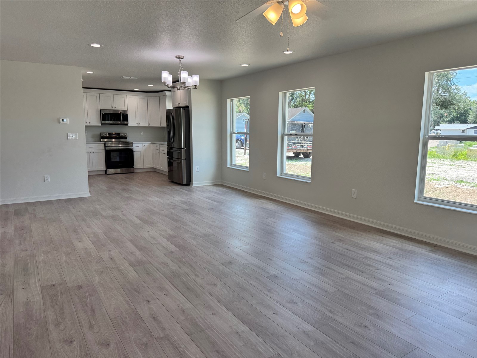 6020 12th Street Zephyrhills FL 33542 TB8519622 image37