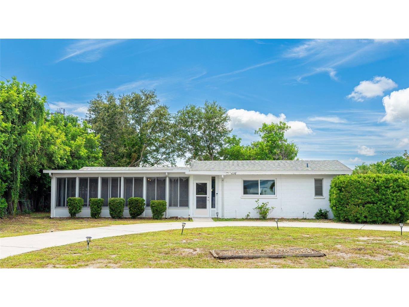 6020 Brown Avenue Bradenton FL 34207 A4660773 image1