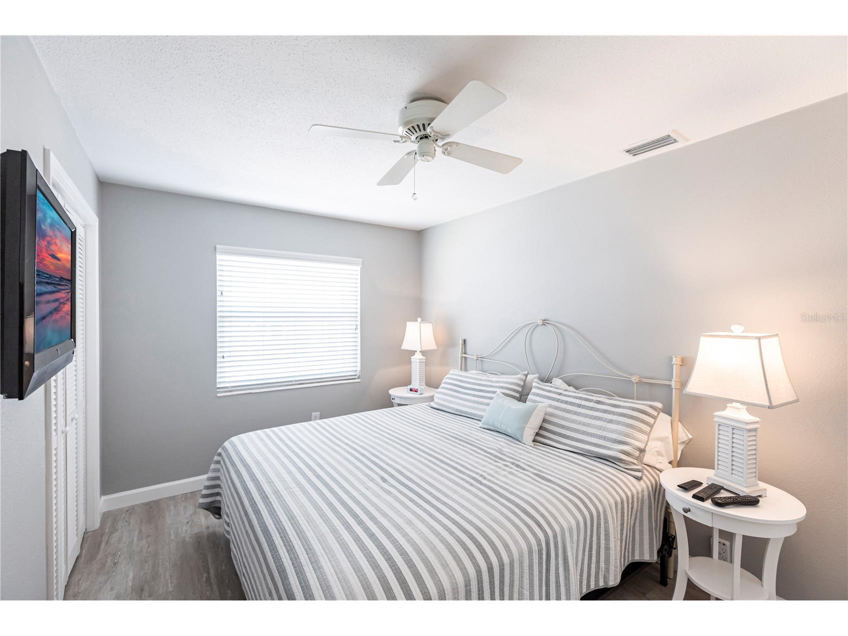 6020 Midnight Pass Road #11 Sarasota FL 34242 TB8467599 image17
