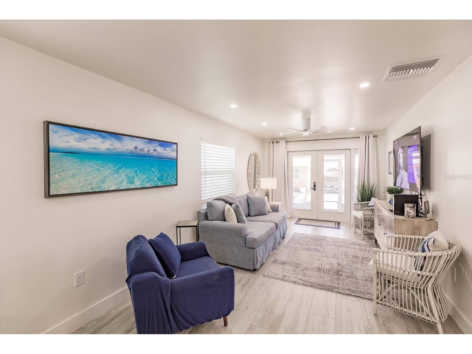 6020 Midnight Pass Road #12 Sarasota FL 34242 TB8467748 image4