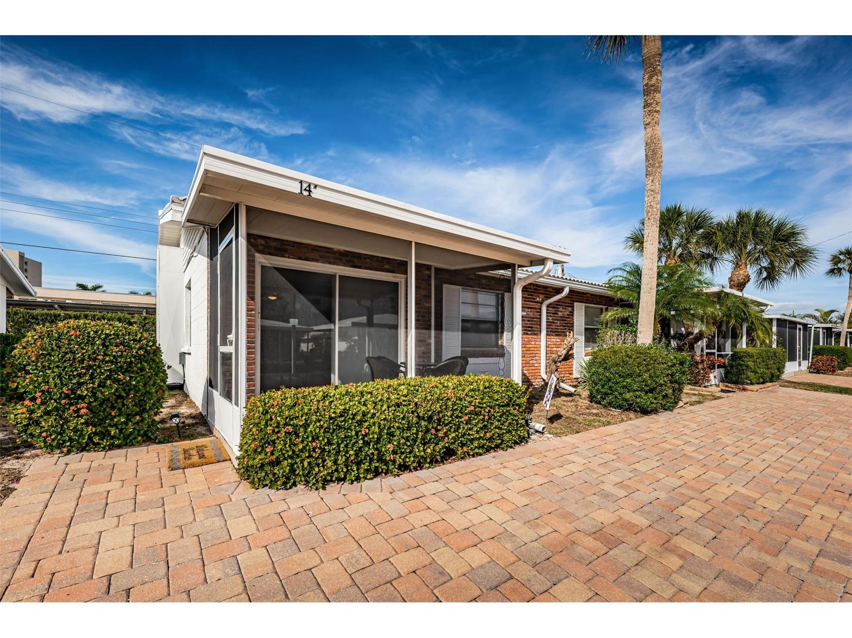 6020 Midnight Pass Road #14A Sarasota FL 34242 TB8467383 image1