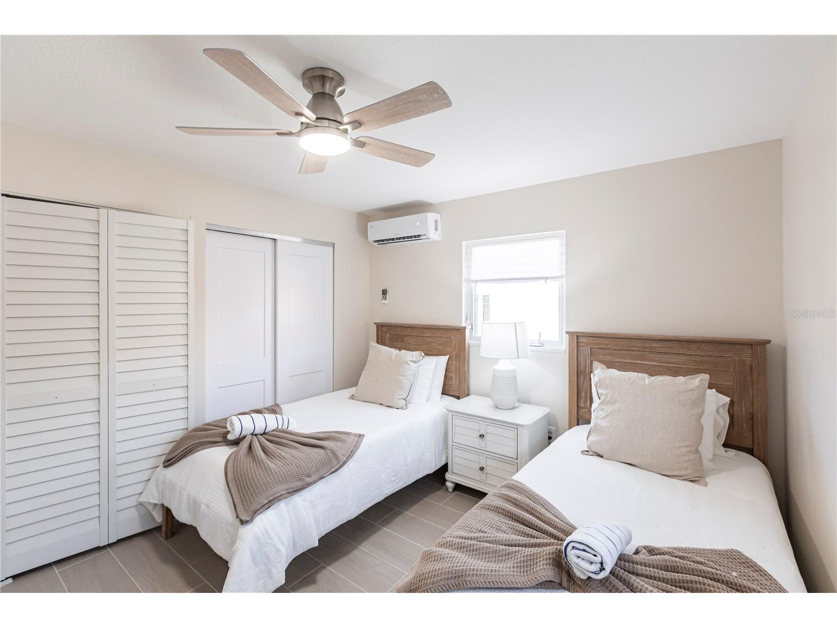 6020 Midnight Pass Road #15 Sarasota FL 34242 TB8467623 image15