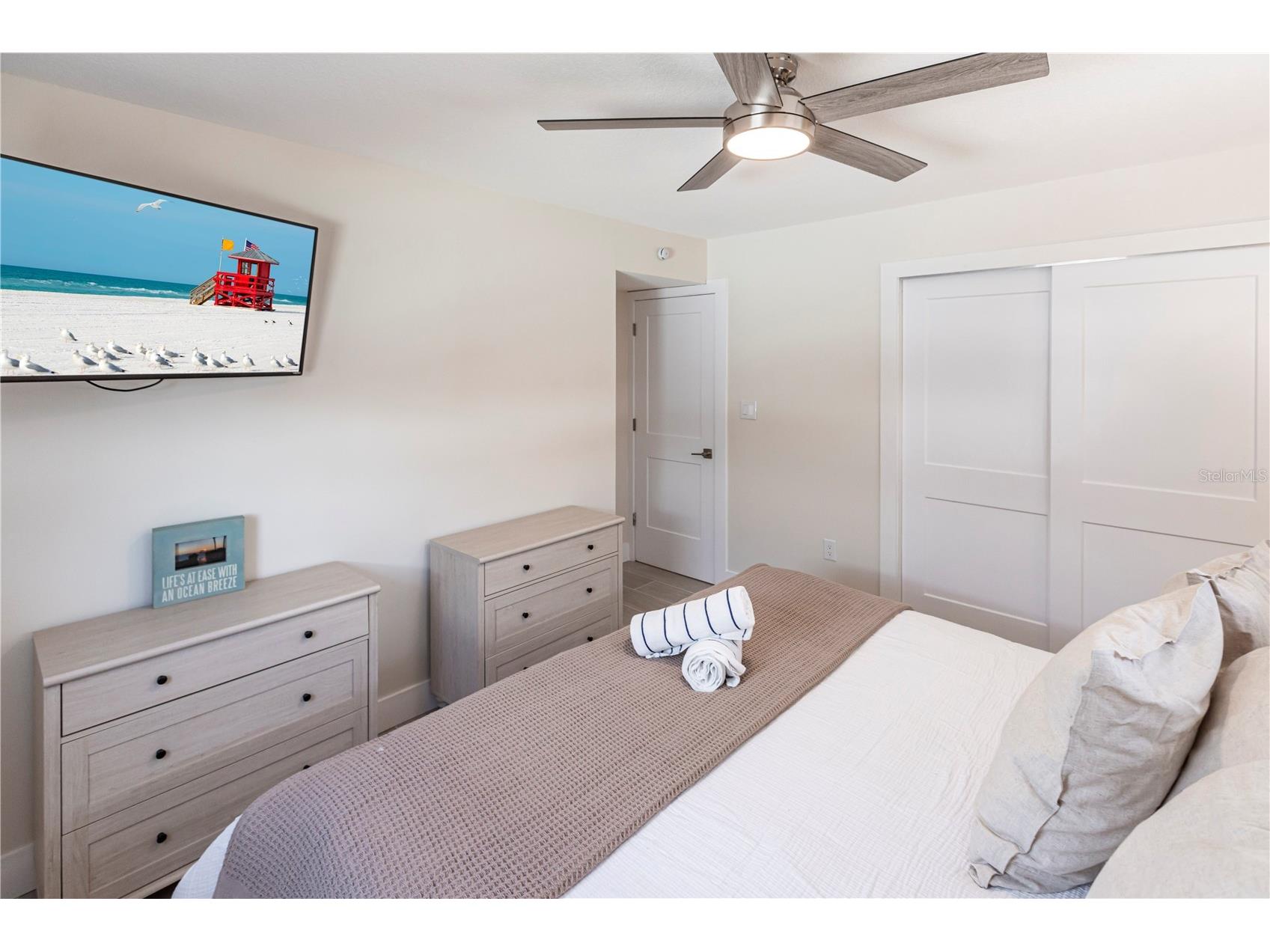 6020 Midnight Pass Road #15 Sarasota FL 34242 TB8467623 image17