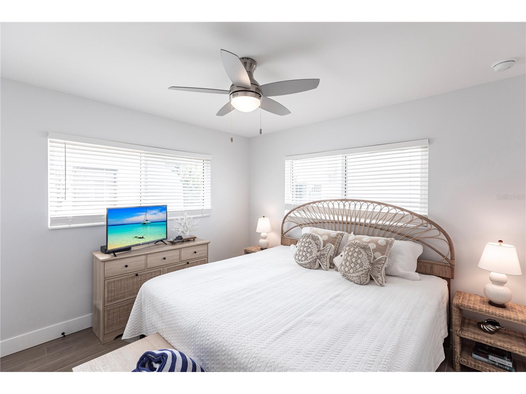 6020 Midnight Pass Road #27 Sarasota FL 34242 TB8467525 image16