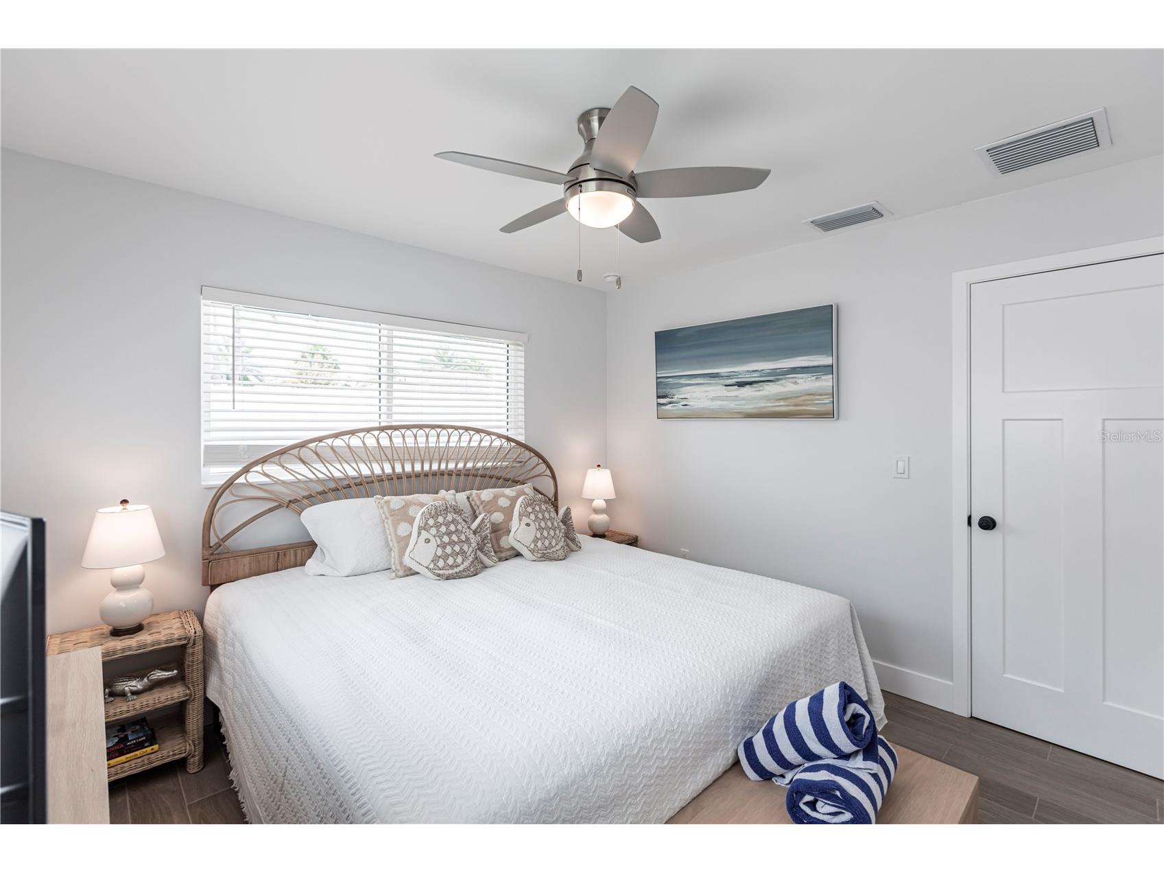 6020 Midnight Pass Road #27 Sarasota FL 34242 TB8467525 image17