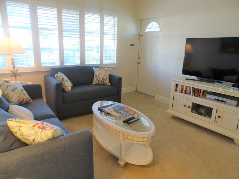 6020 Midnight Pass Road #3 Sarasota FL 34242 TB8467198 image2