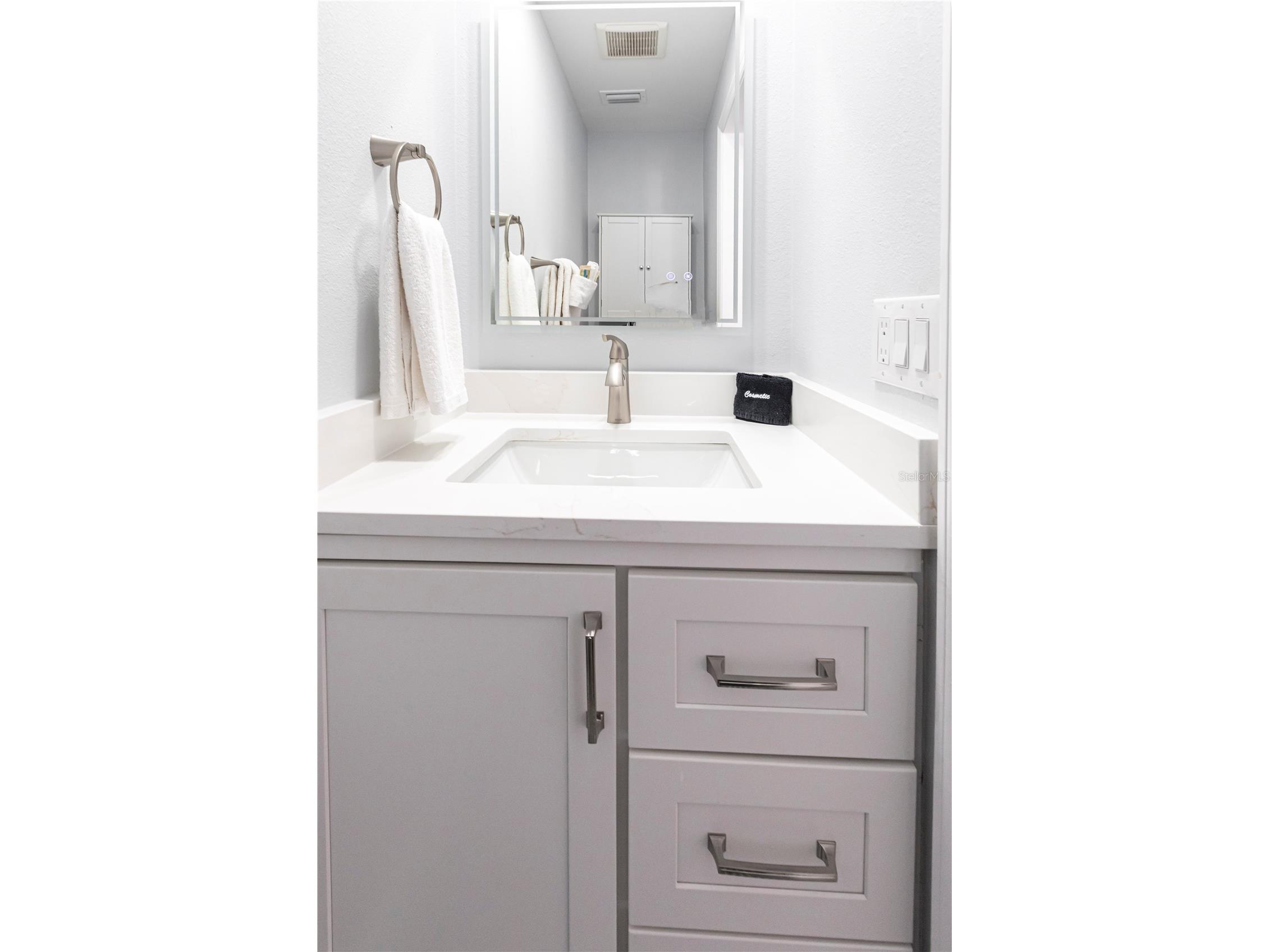 6020 Midnight Pass Road #30 Sarasota FL 34242 TB8467249 image11