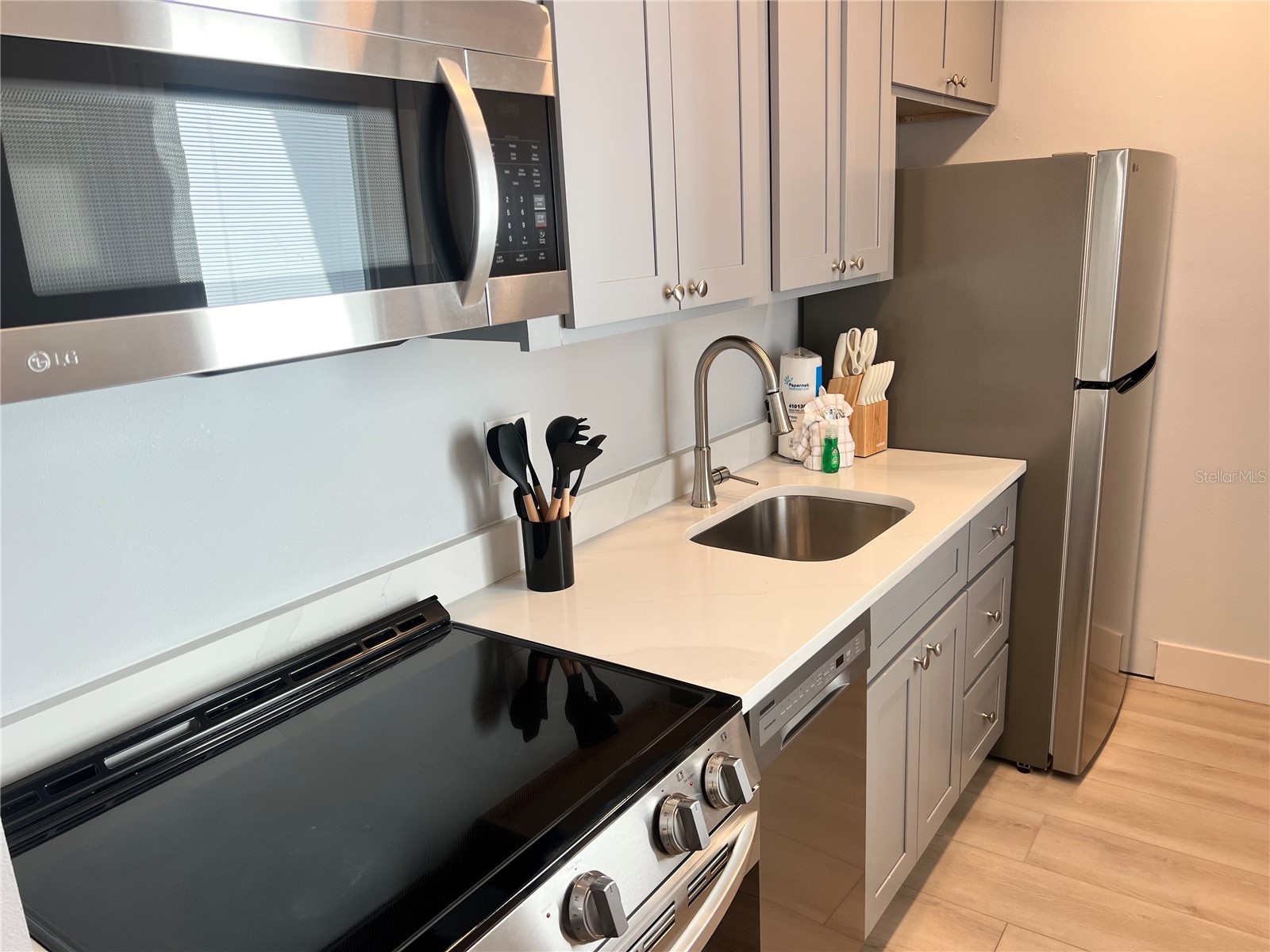 6020 Midnight Pass Road #32 Sarasota FL 34242 TB8467794 image7