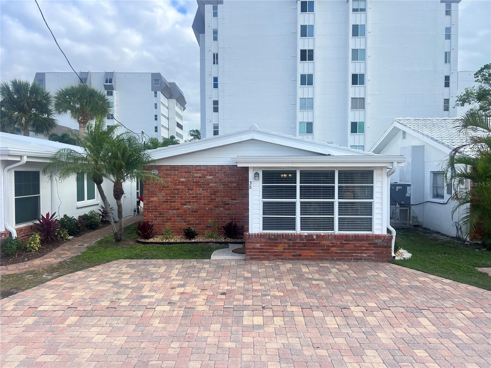 6020 Midnight Pass Road #38 Sarasota FL 34242 TB8467763 image1