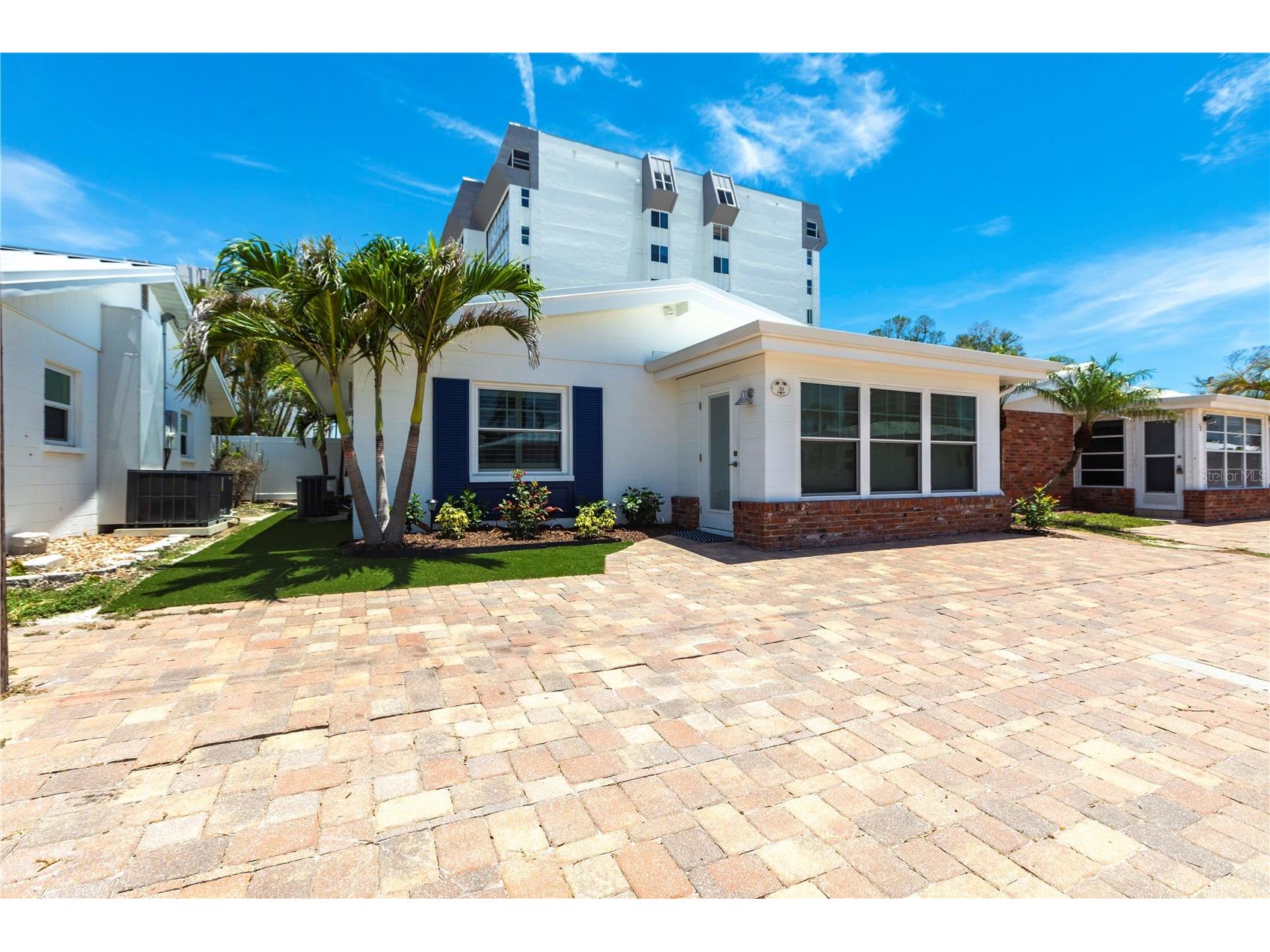 6020 Midnight Pass Road #39 Sarasota FL 34242 TB8467379 image1