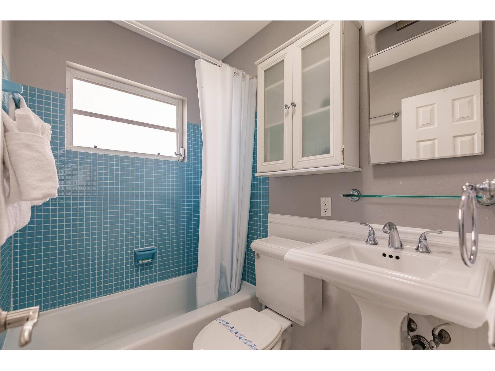 6020 Midnight Pass Road #4 Sarasota FL 34242 TB8467369 image12