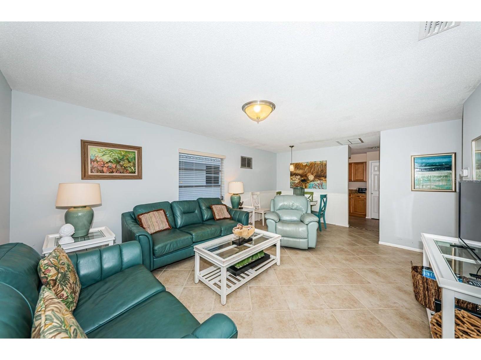 6020 Midnight Pass Road #40 Sarasota FL 34242 TB8467786 image2
