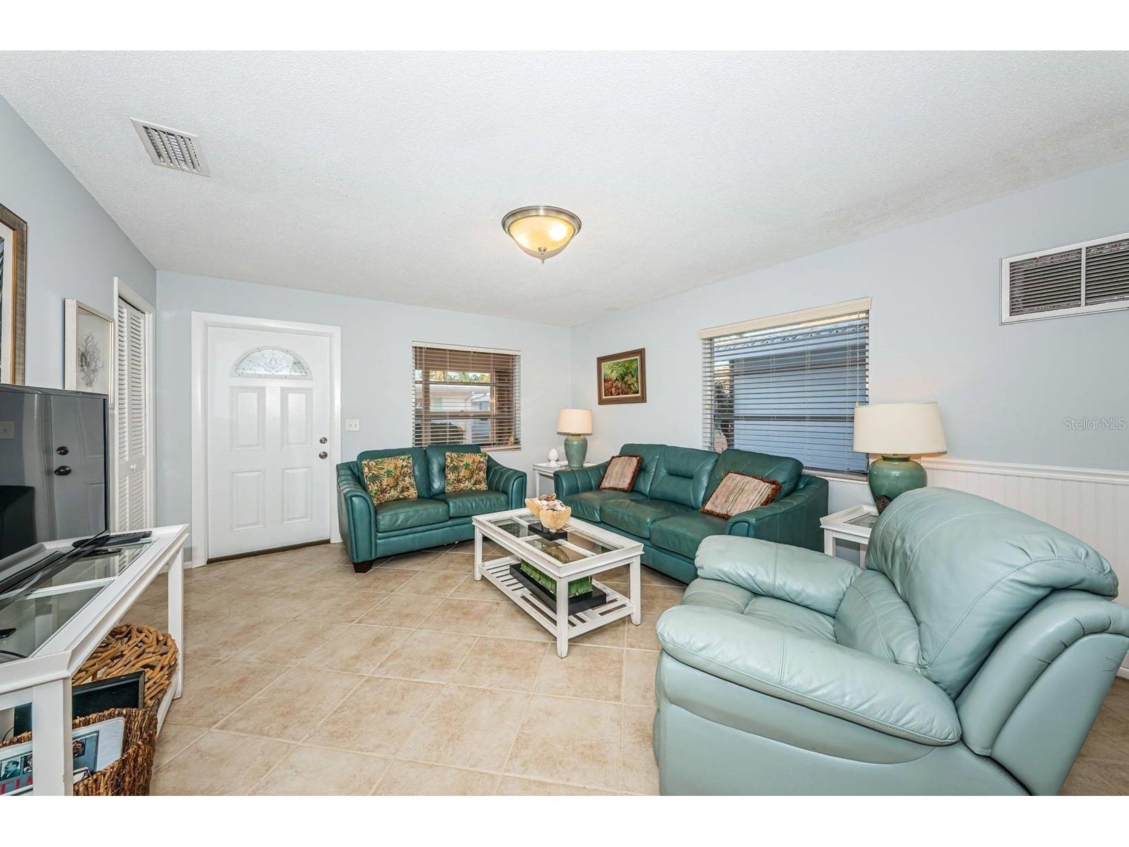 6020 Midnight Pass Road #40 Sarasota FL 34242 TB8467786 image3