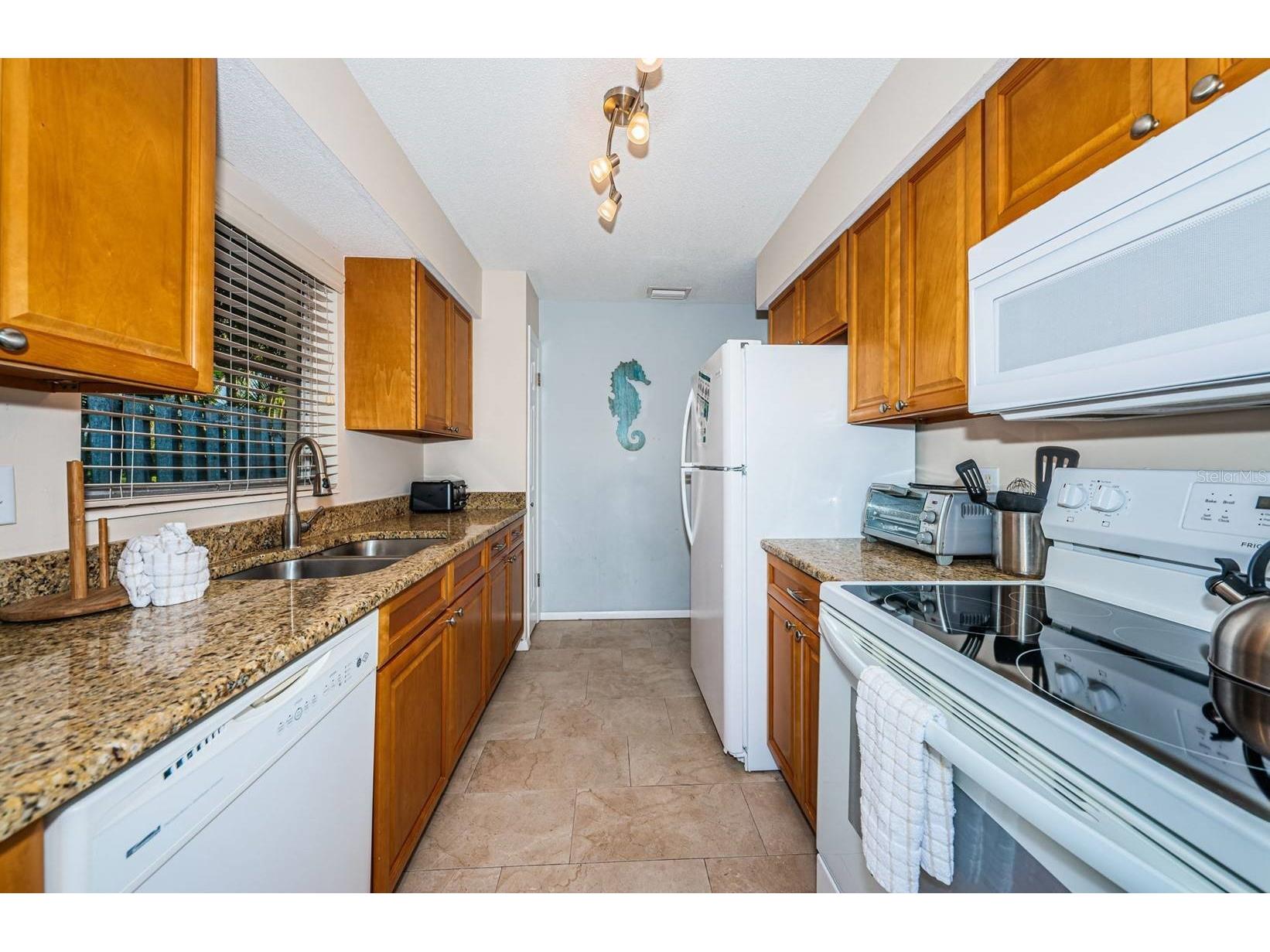 6020 Midnight Pass Road #40 Sarasota FL 34242 TB8467786 image8