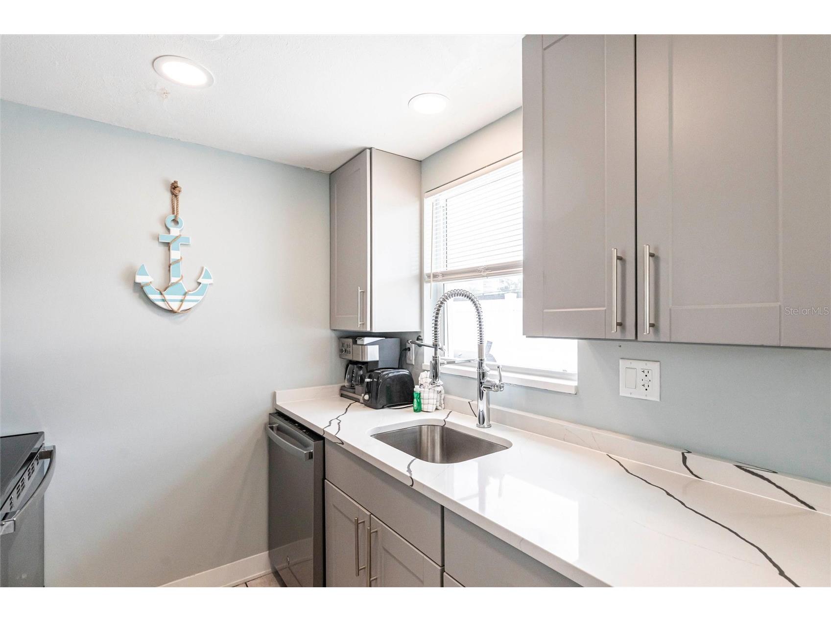 6020 Midnight Pass Road #49 Sarasota FL 34242 TB8459668 image8