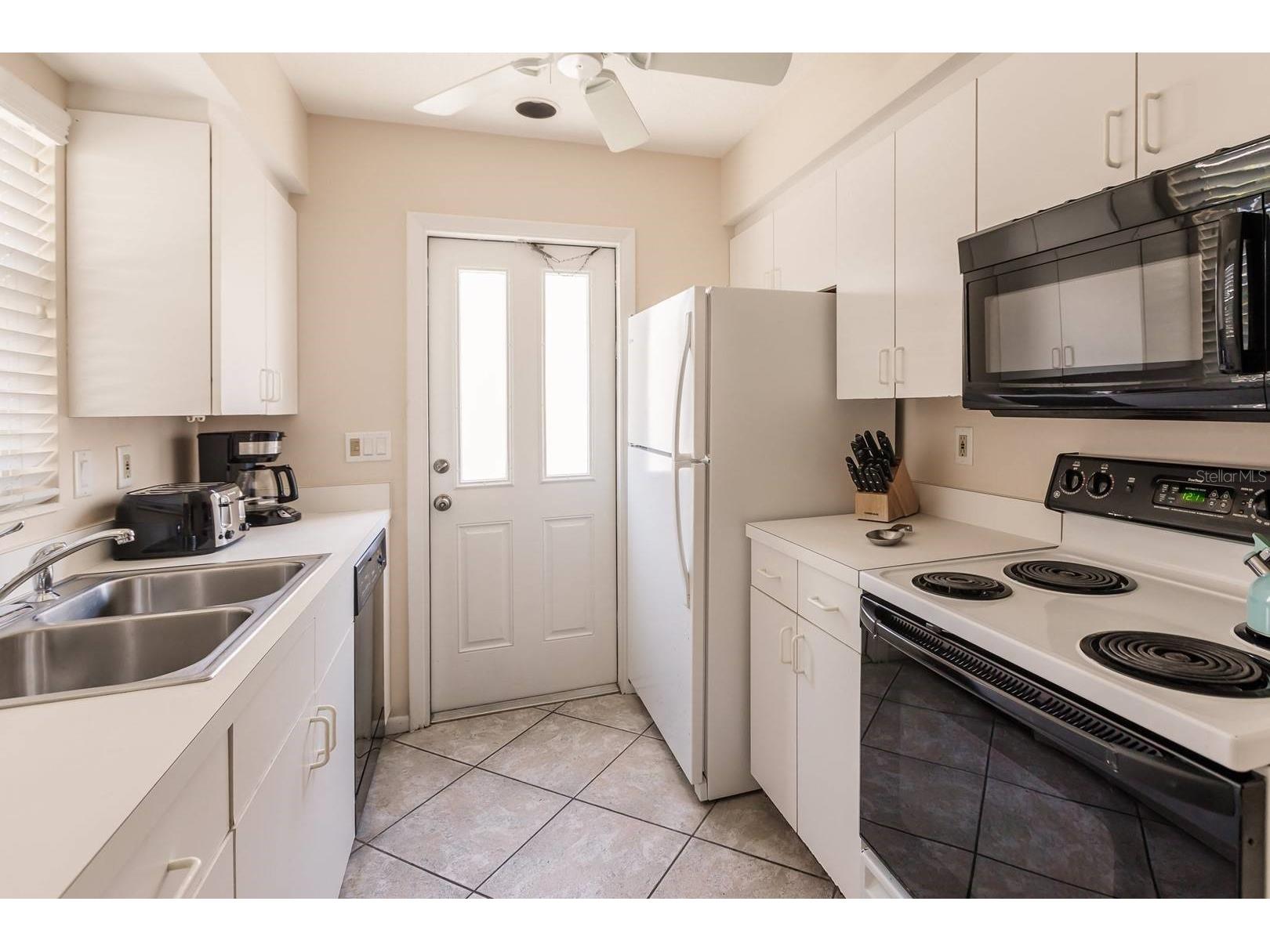 6020 Midnight Pass Road #61 Sarasota FL 34242 TB8467224 image9