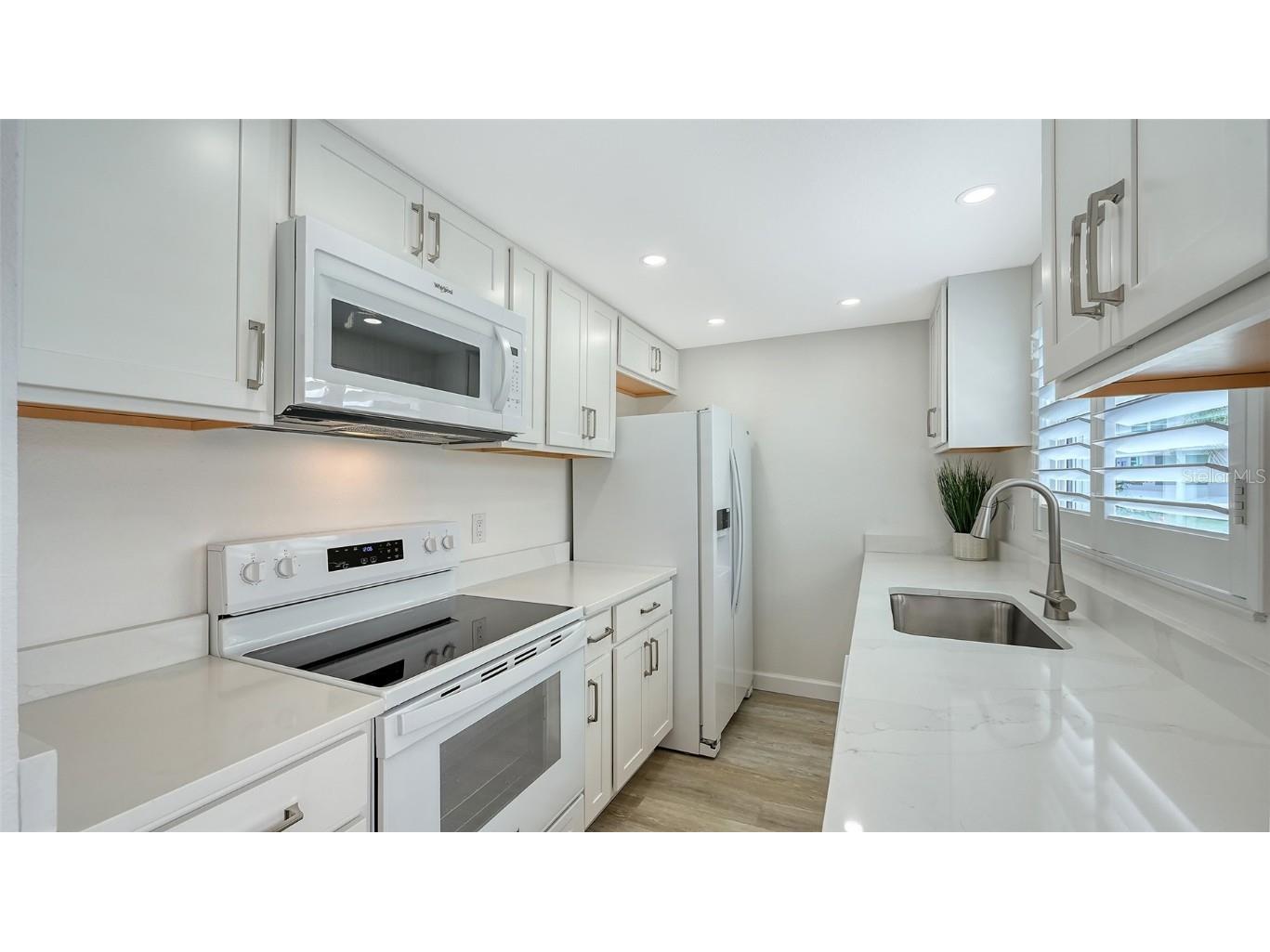 6020 Midnight Pass Road #63 Siesta Key FL 34242 - GULF OF AMERICA A4666030 image13