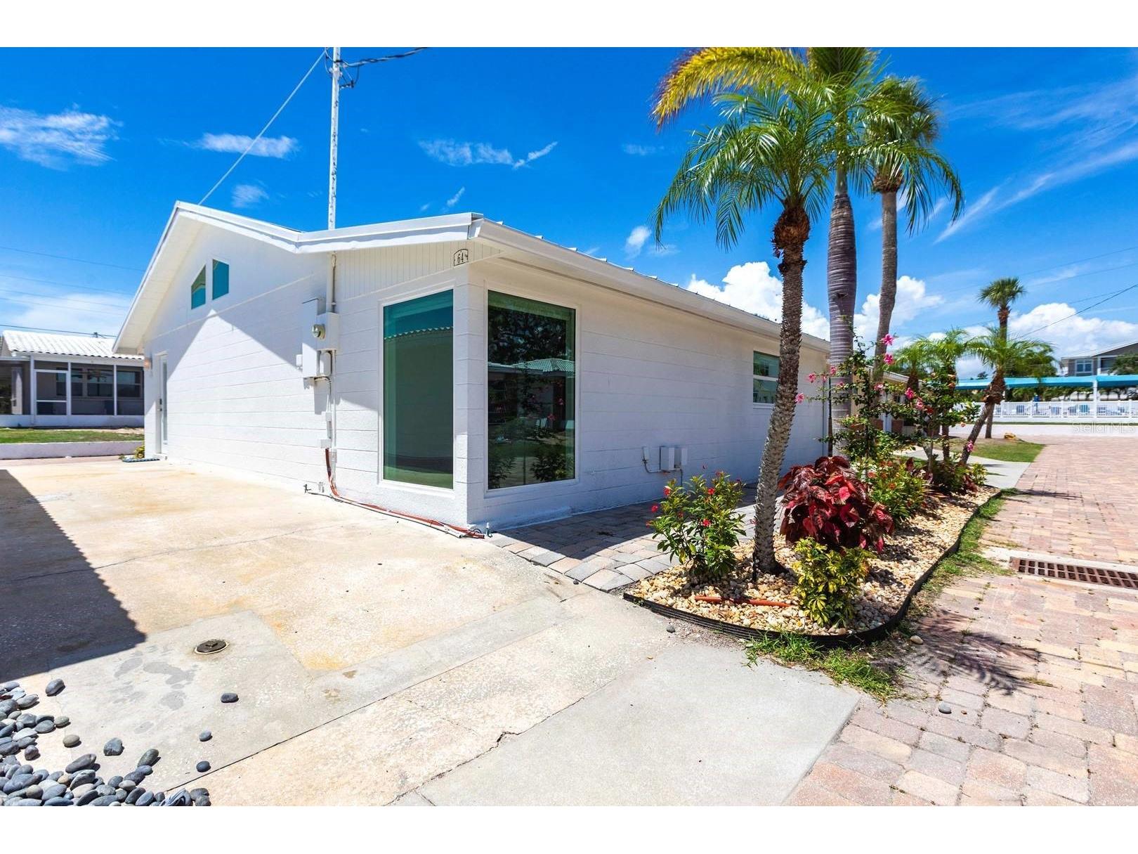6020 Midnight Pass Road #64 Sarasota FL 34242 TB8467011 image1