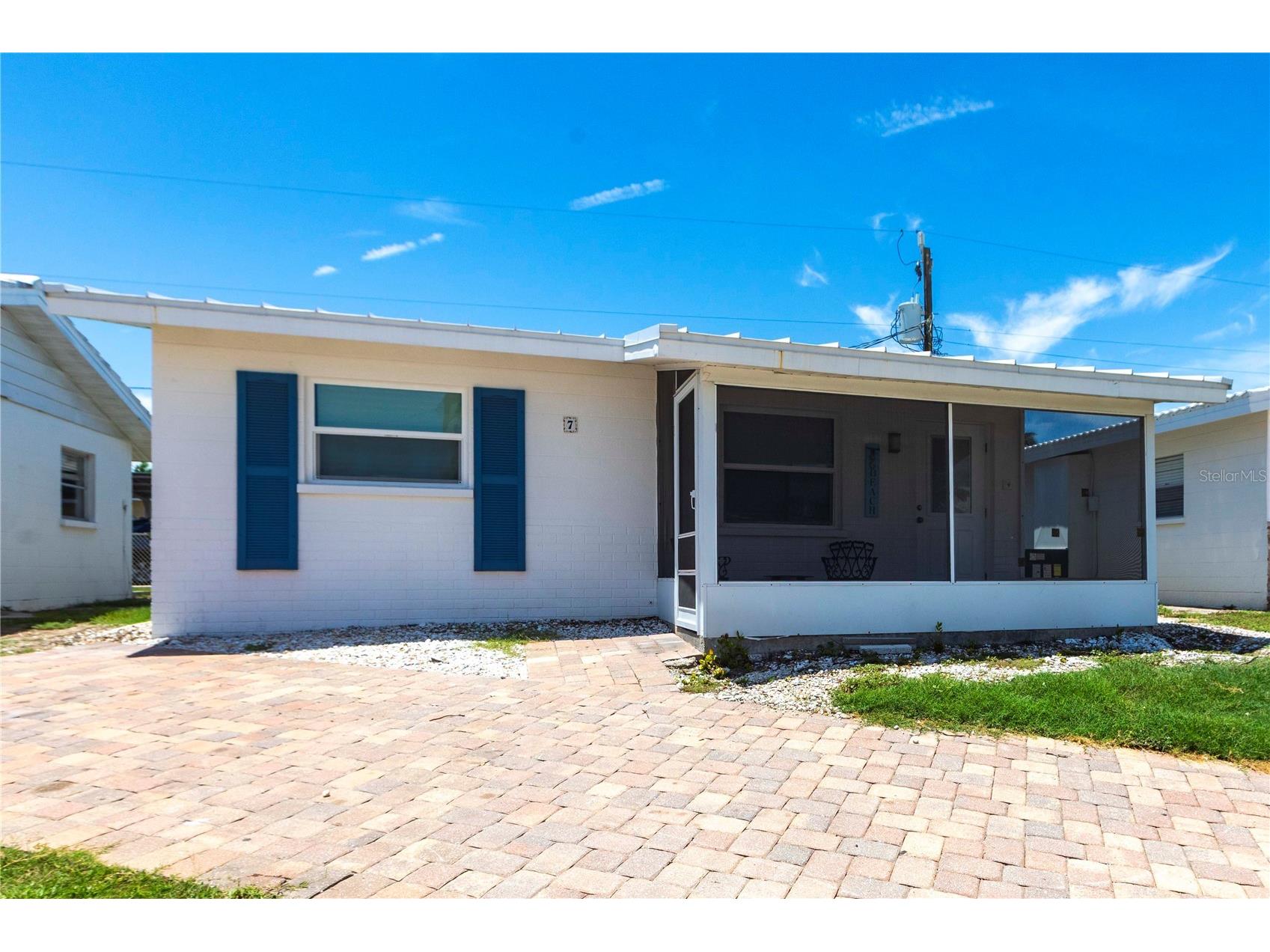 6020 Midnight Pass Road #7 Sarasota FL 34242 TB8467711 image1