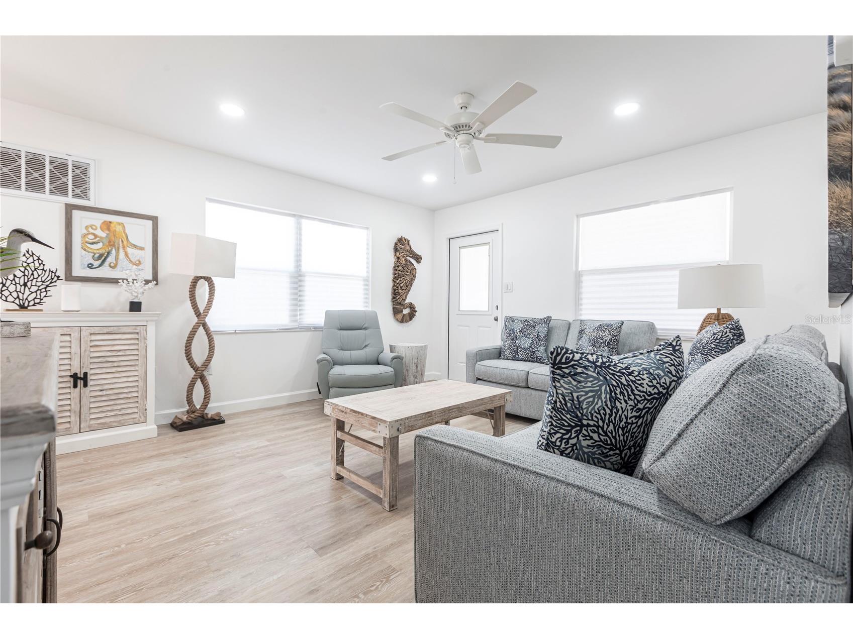 6020 Midnight Pass Road #7 Sarasota FL 34242 TB8467711 image4