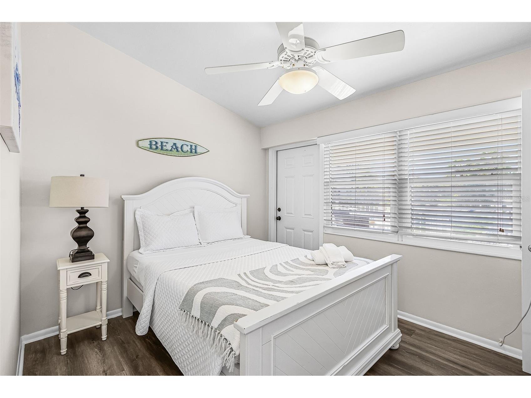 6020 Midnight Pass Road Sarasota FL 34242 A4700119 image12