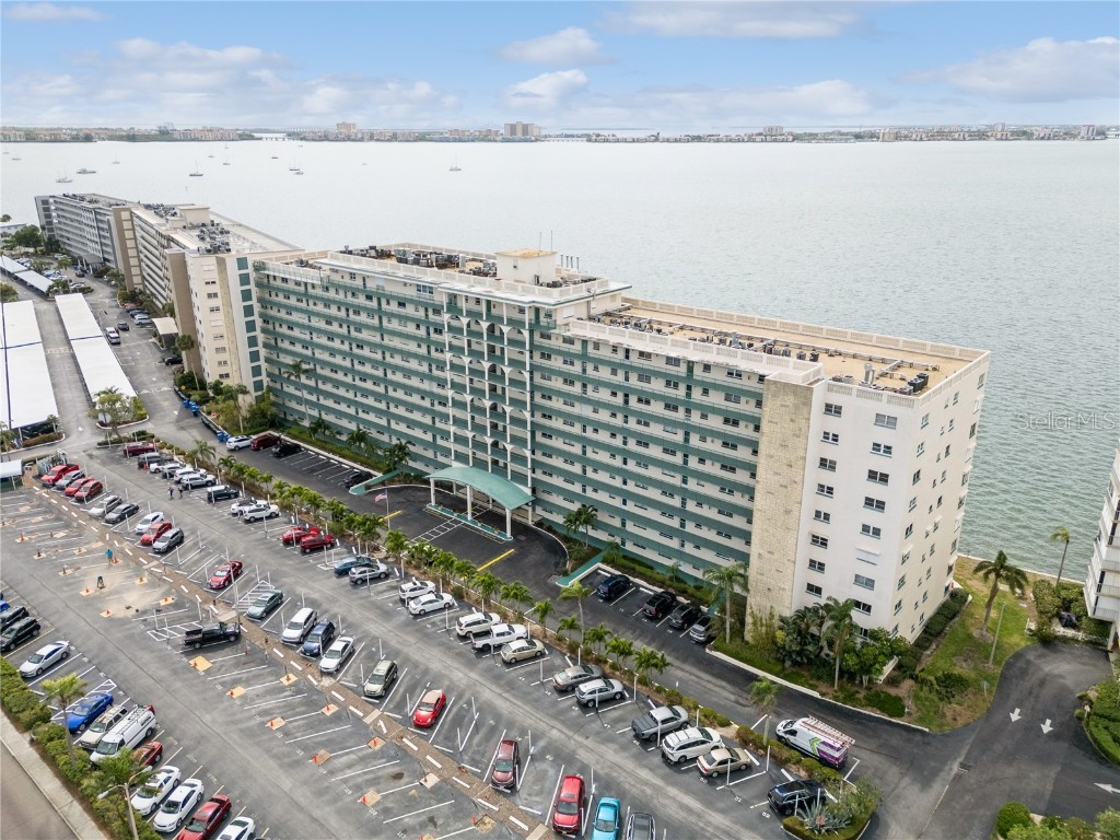 6020 Shore Boulevard S #1003 Gulfport FL 33707 - BOCA CIEGA BAY/ INTRACOASTAL U8232809 image1