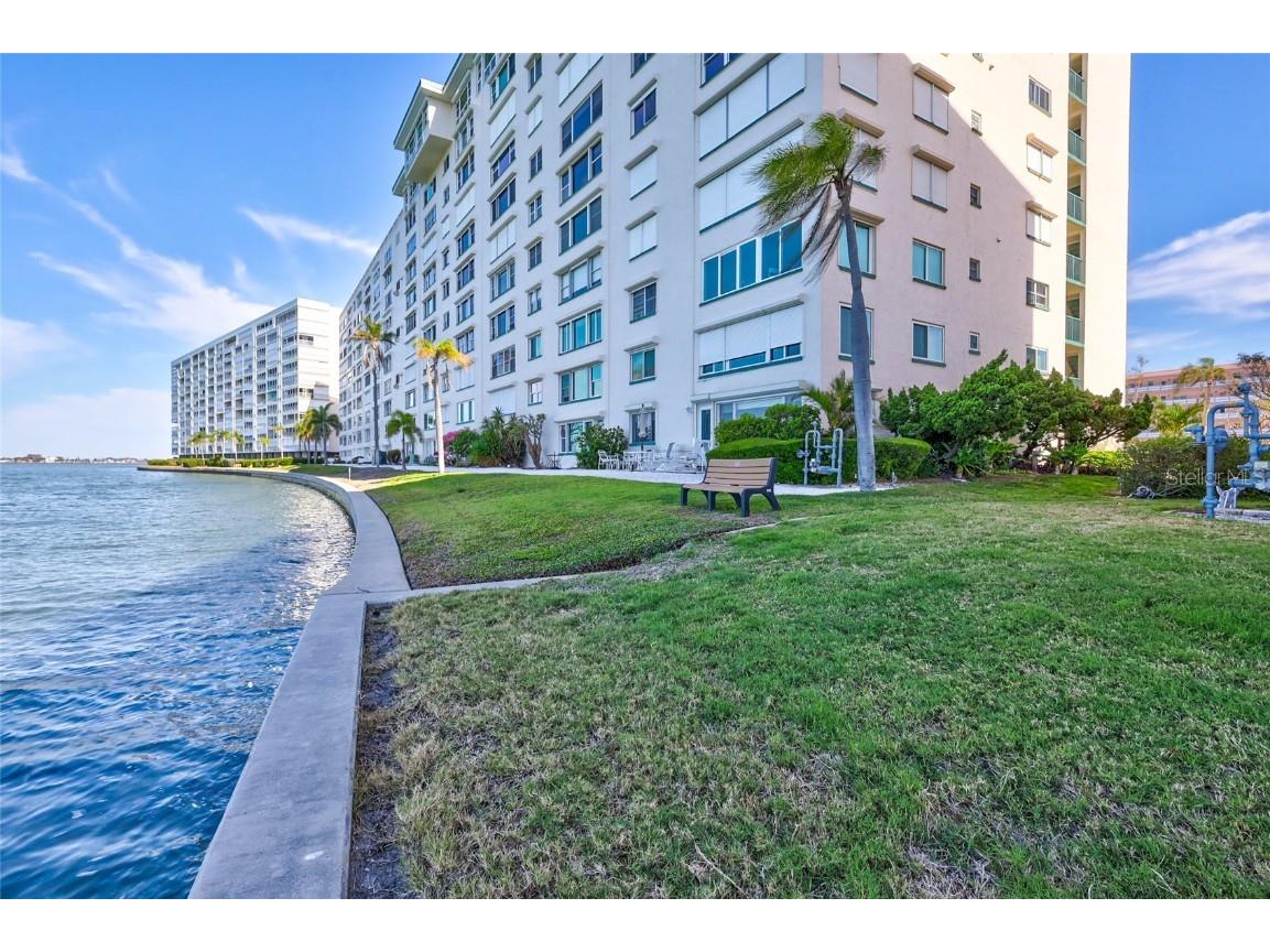 6020 Shore Boulevard S #209 Gulfport FL 33707 - BOCA CIEGA BAY/INTRACOASTAL U8240409 image1
