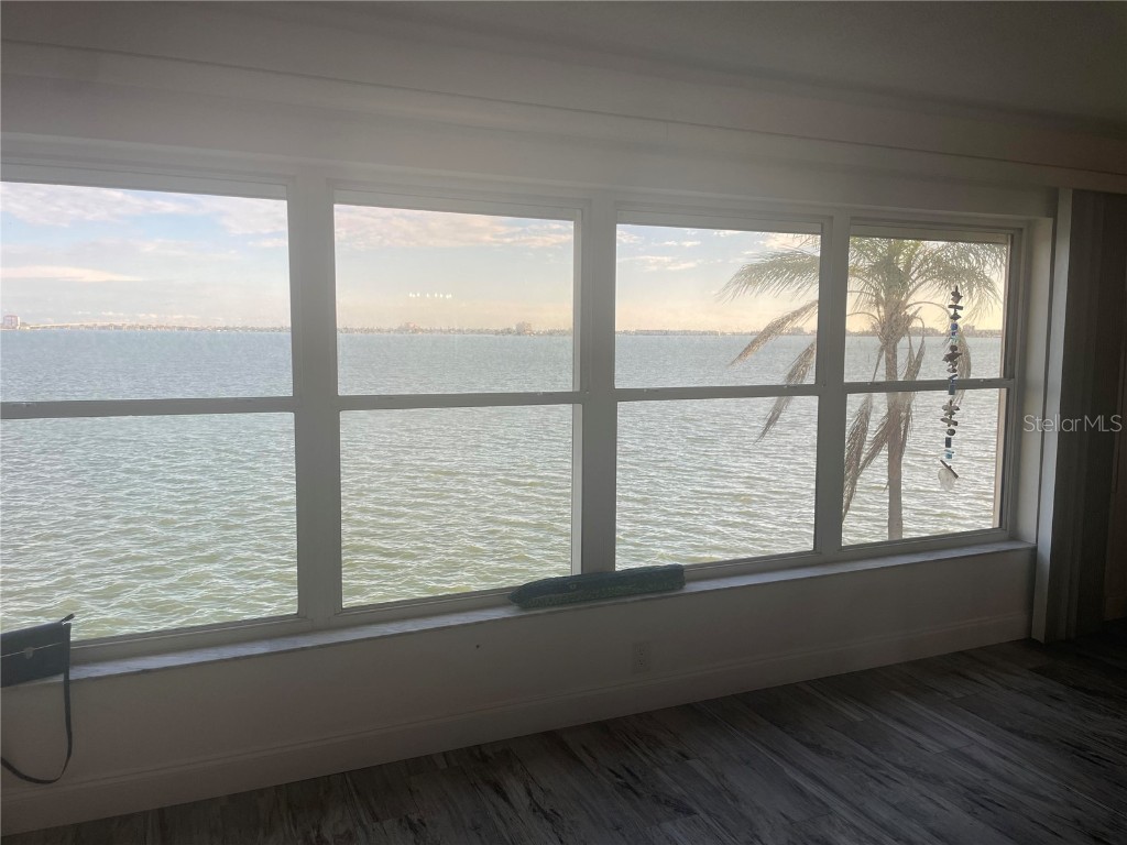 6020 Shore Boulevard S #404 Gulfport FL 33707 - BOCA CIEGA BAY U8246639 image1