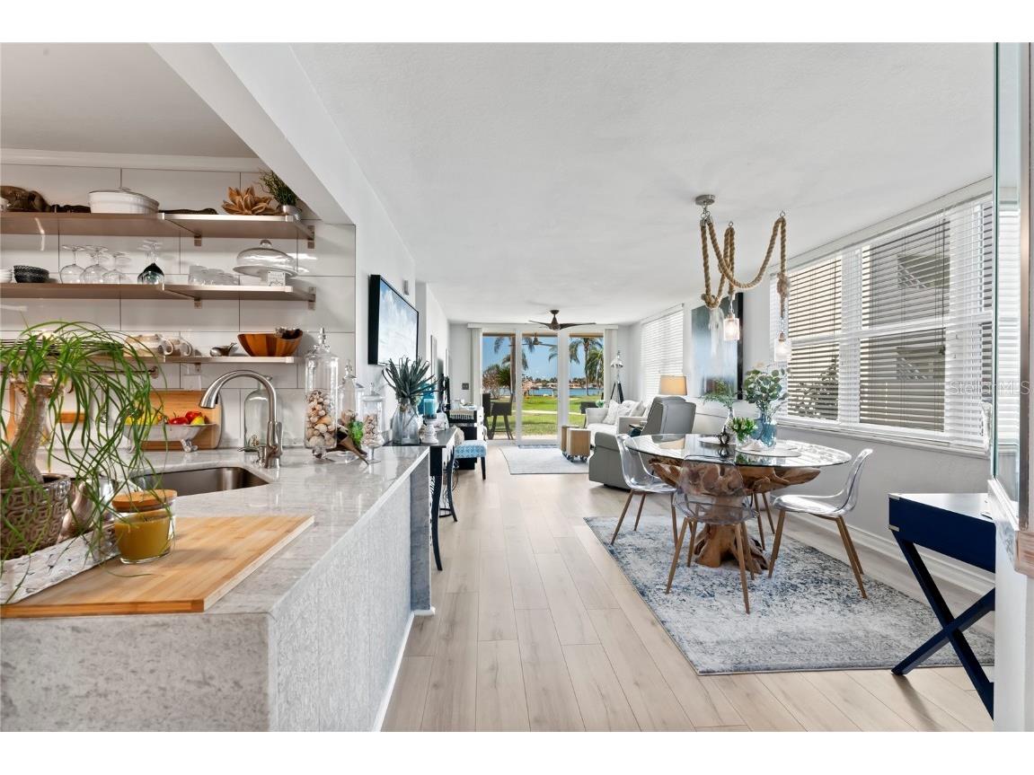 6021 Bahia Del Mar Cir #140 Saint Petersburg FL 33715 - BOCA CIEGA BAY T3510031 image1