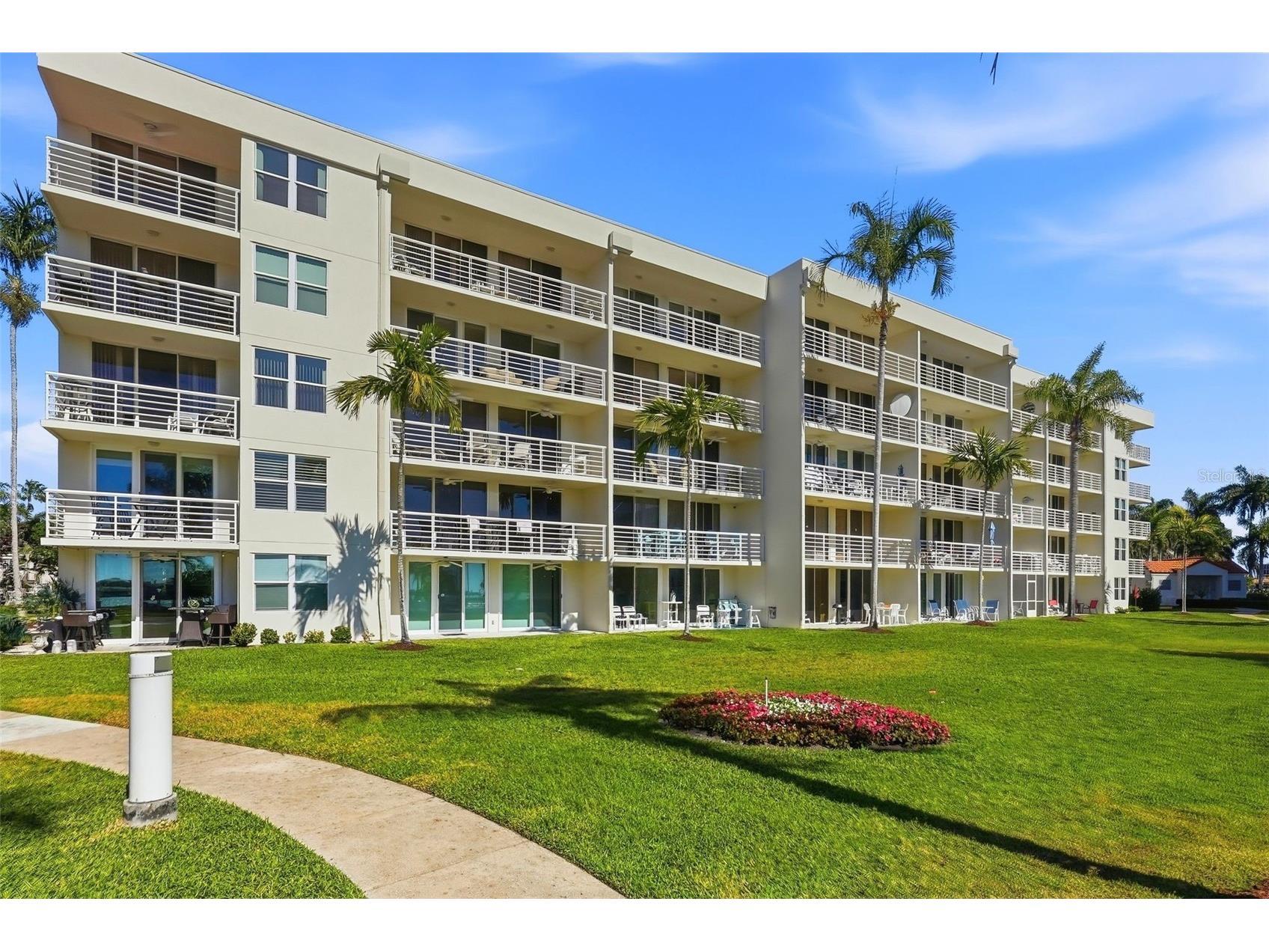 6021 Bahia Del Mar Circle #137 Saint Petersburg FL 33715 TB8433188 image1