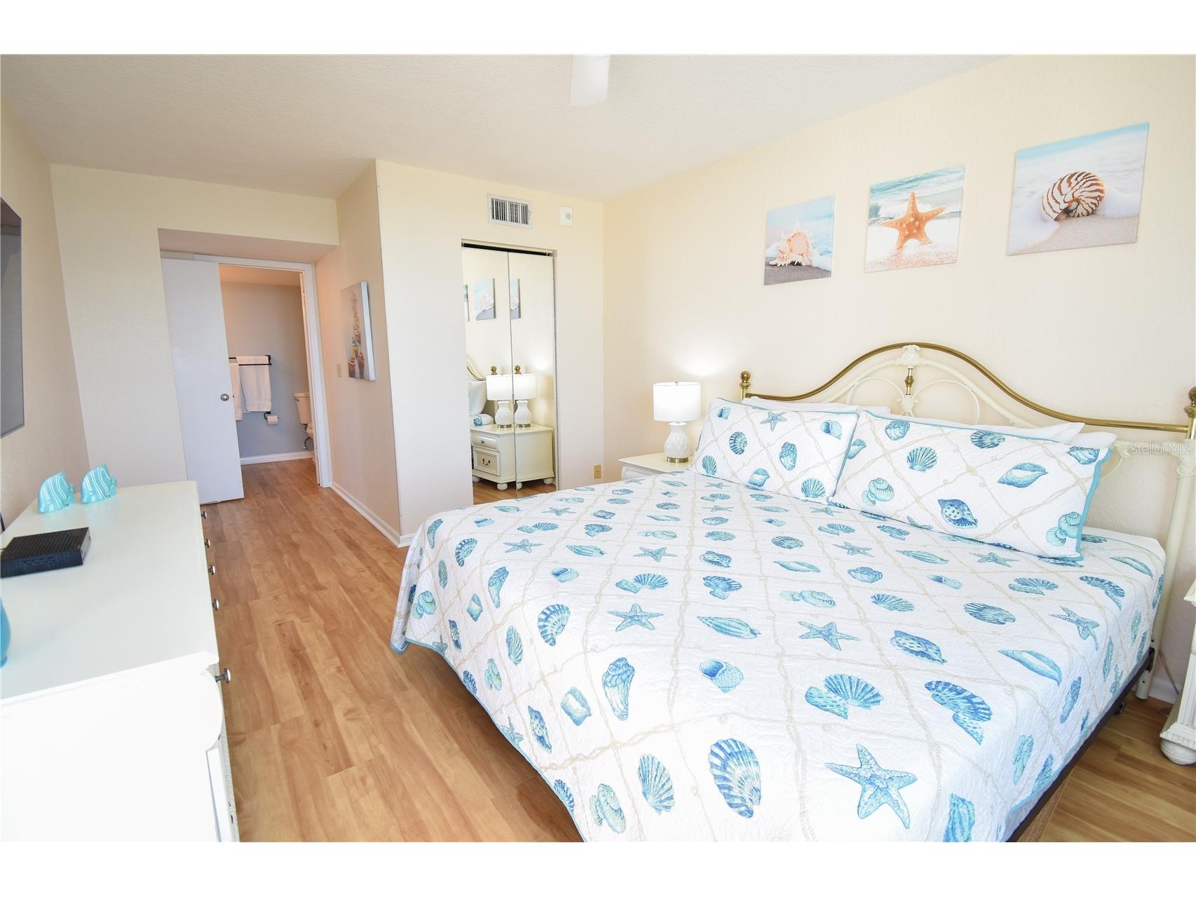 6021 Bahia Del Mar Circle #540 Saint Petersburg FL 33715 - VIEW OF PASS-A-GRILLE CHANNEL TB8506254 image16