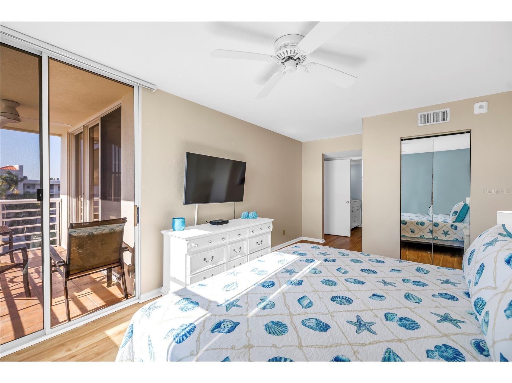 6021 Bahia Del Mar Circle #540 Saint Petersburg FL 33715 - VIEW OF PASS-A-GRILLE CHANNEL TB8506254 image18