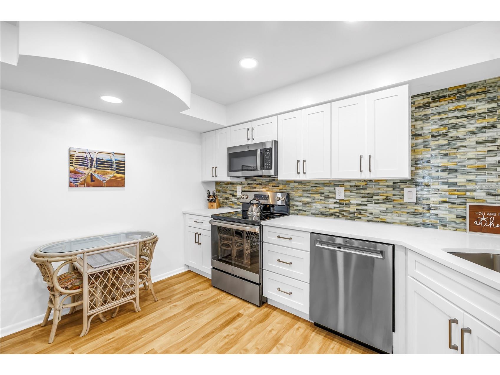 6021 Bahia Del Mar Circle #540 Saint Petersburg FL 33715 - VIEW OF PASS-A-GRILLE CHANNEL TB8506254 image5