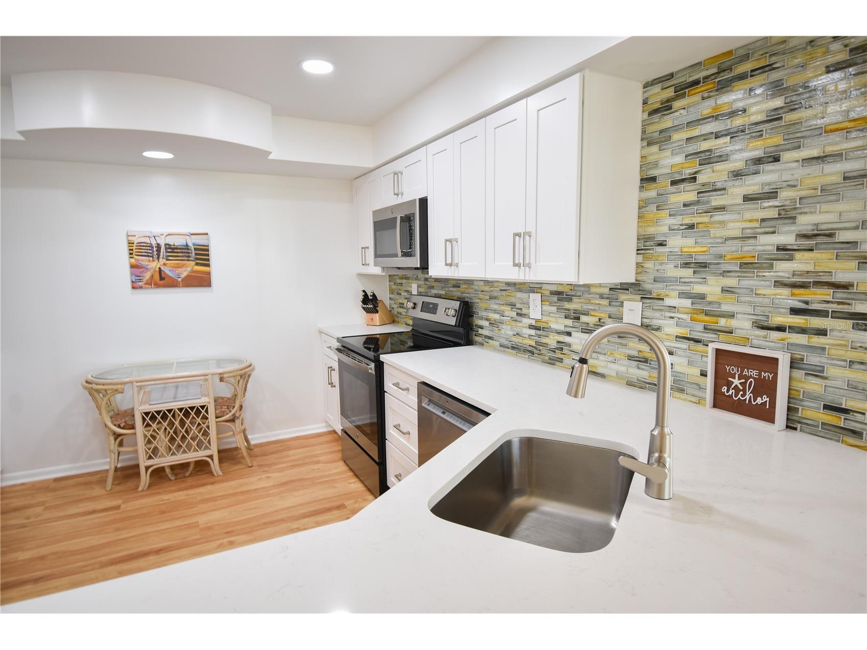 6021 Bahia Del Mar Circle #540 Saint Petersburg FL 33715 - VIEW OF PASS-A-GRILLE CHANNEL TB8506254 image8