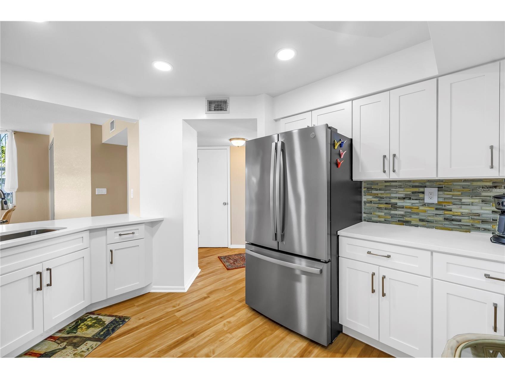 6021 Bahia Del Mar Circle #540 Saint Petersburg FL 33715 - VIEW OF PASS-A-GRILLE CHANNEL TB8506254 image9