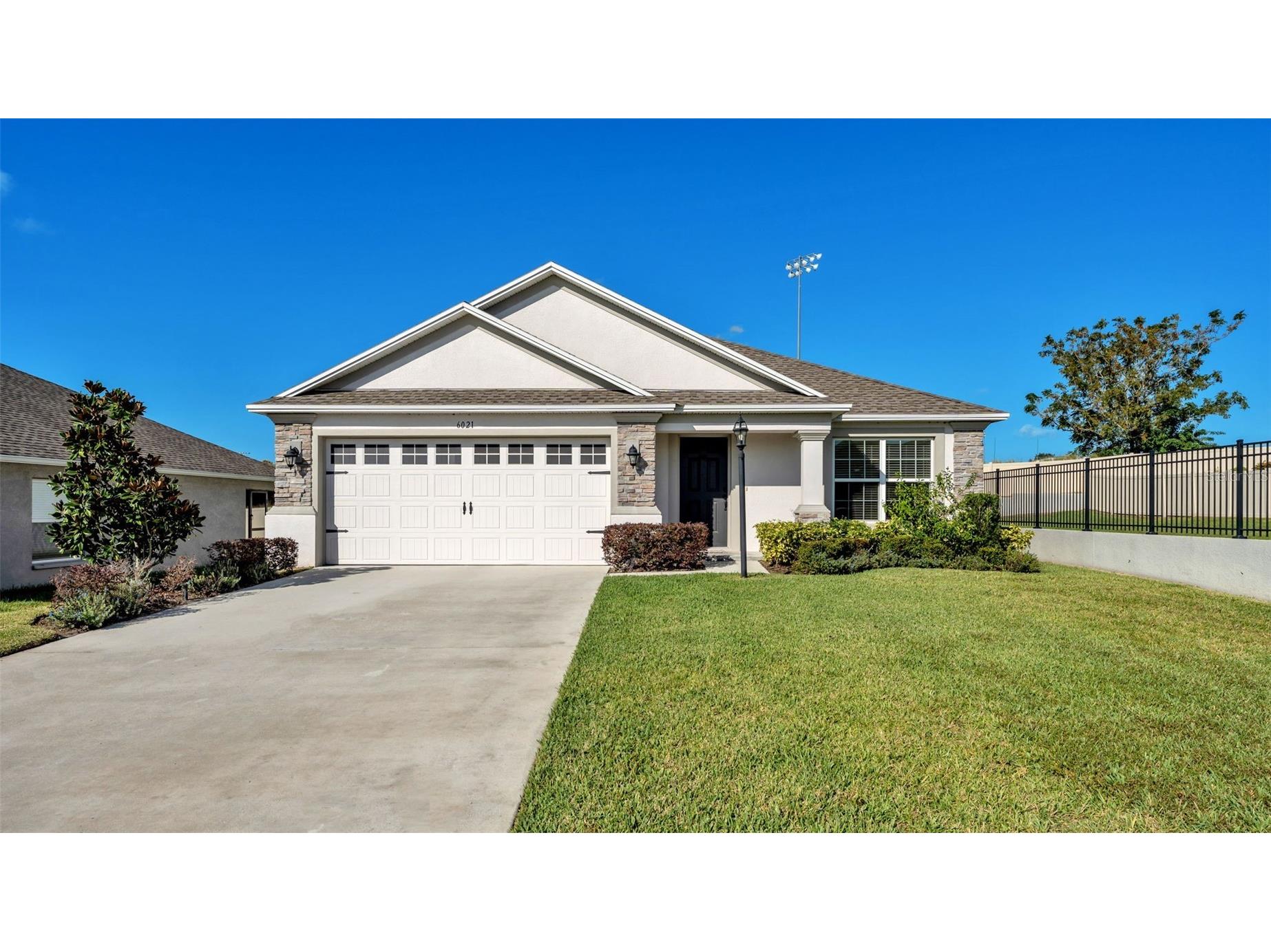 6021 Eagle Pointe Drive Lakeland FL 33812 L4956712 image1
